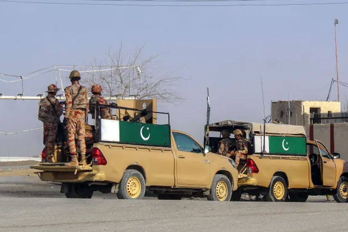 Pakistan Declares “Open War” with Afghanistan After Cross-Border Strikes