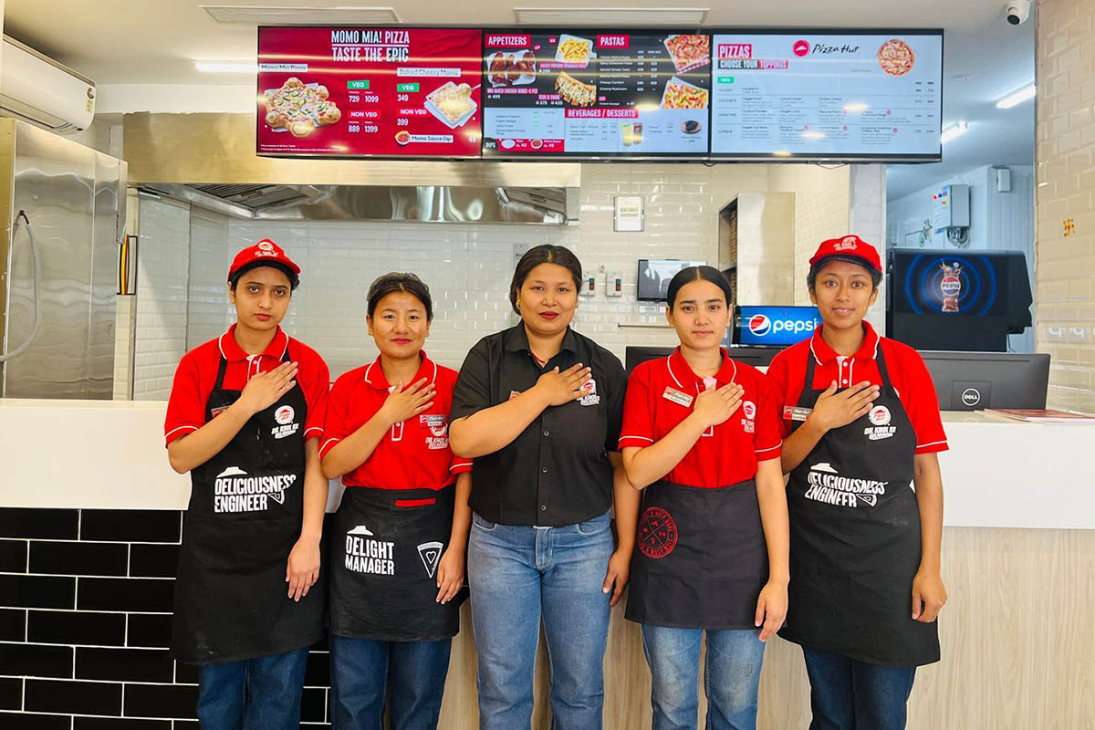 Pizza-Hut,-Lalitpur-outlet,-Devyani-International-Nepal,-Labim-Mall-(5)-1745575590.jpeg