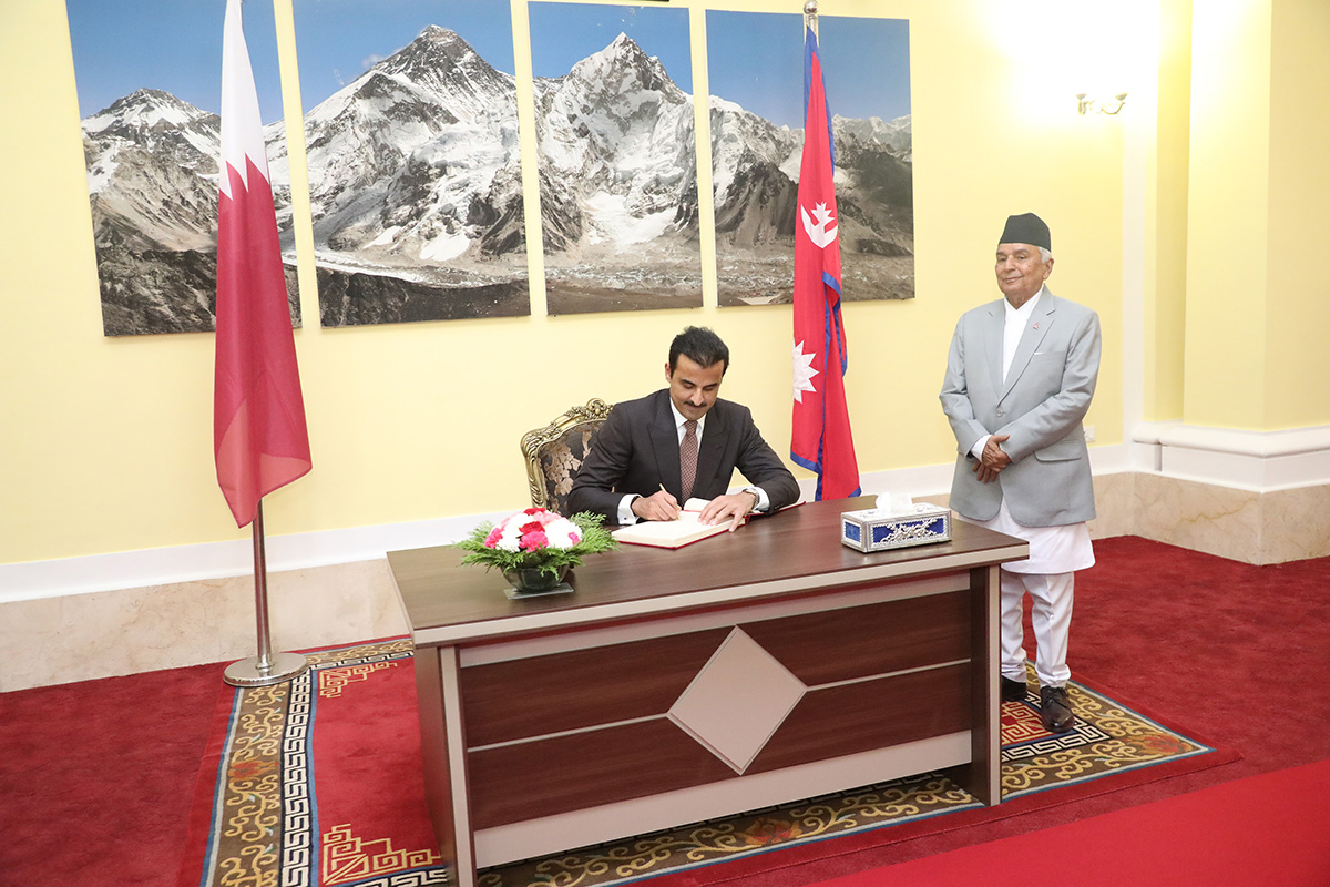 Qatari-Emir,-President-Ramchandra-Paudel-(2)-1713932773.jpg