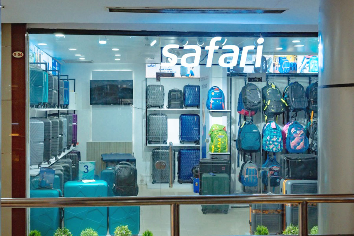 Jagdamba Mobiles opens Nepal’s first exclusive Safari showroom at City Centre, Kathmandu