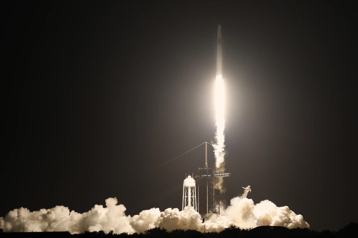 SpaceXFalcon-9-rocket-1750938513.jpg