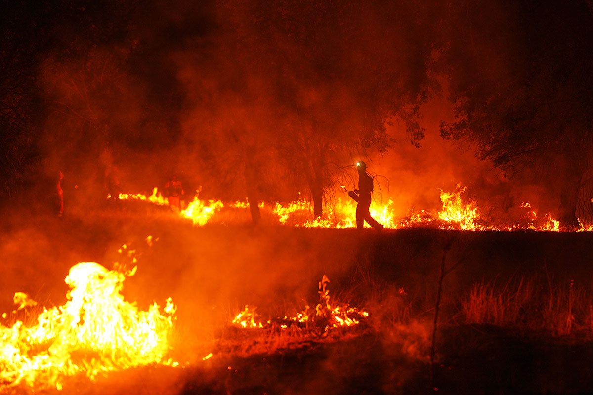 France evacuates 4,000 people as heat threatens wildfire fight across southwestern Europe