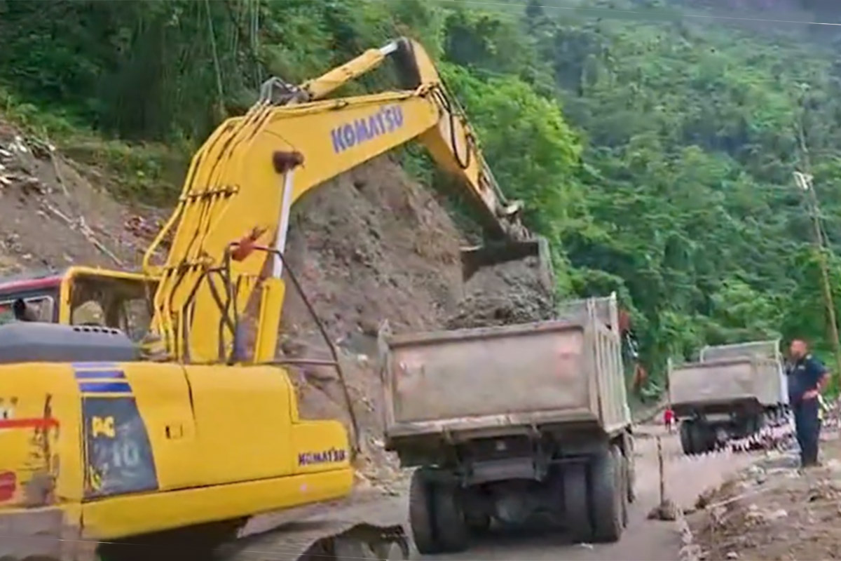 Landslide blocks Prithvi Highway, transport disrupted