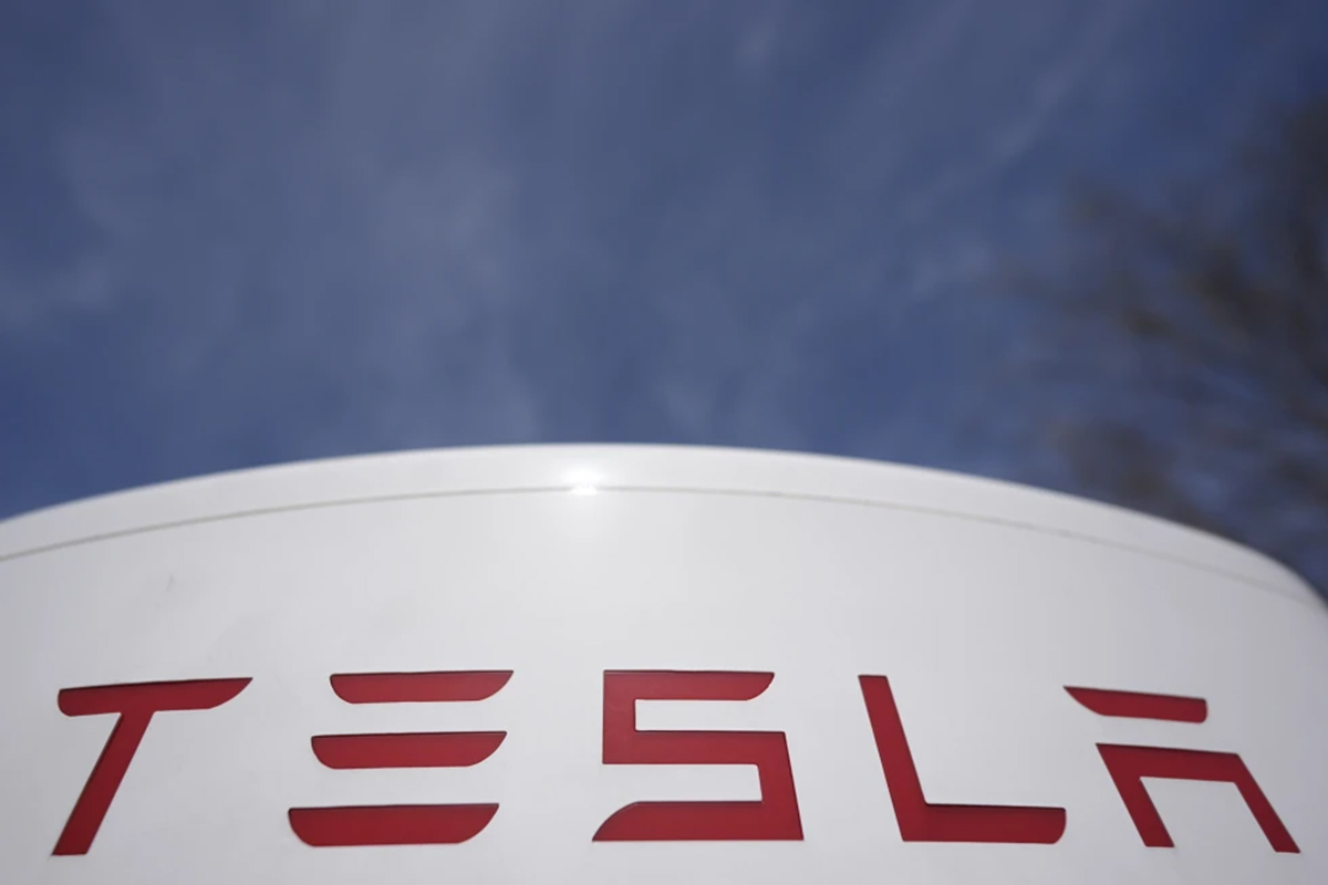 Japan mulls subsidies for Tesla charging stations in trade deal talks