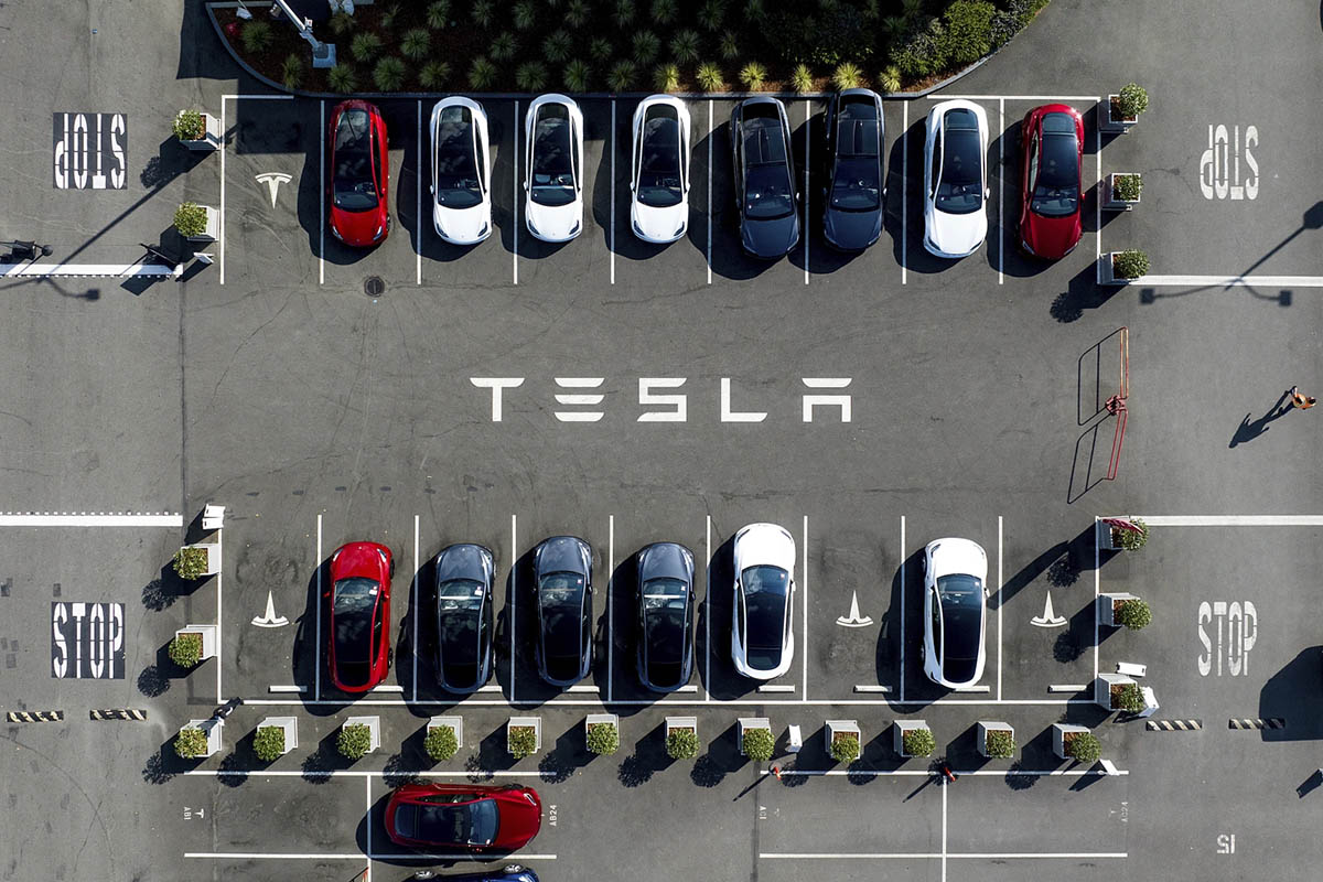 Tesla-vehicles-1745401323.jpg