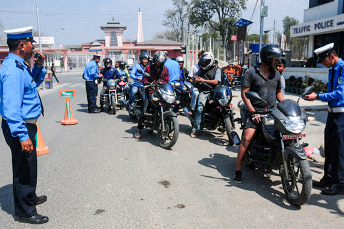 Traffic police take action against 175 ride-hailing drivers