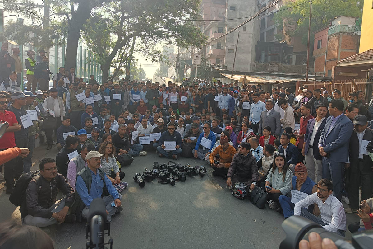 Tributes paid to journalist Rajak as FNJ leads demonstration demanding justice