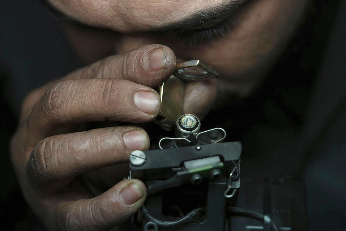 diamond-industry-(1)-1747907871.jpg