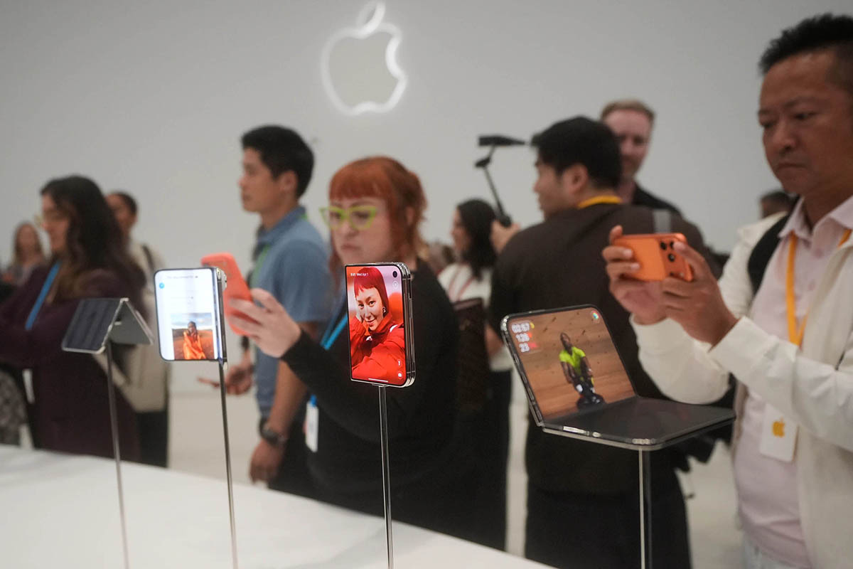 iPhone-Duo-(2)-1789033820.jpg